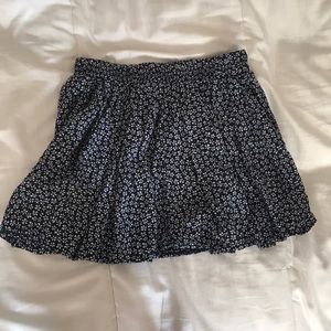 Brandy Melville Blue and White flowered skirt